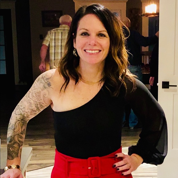 Meet your Posher, Amy - Picture 1 of 1